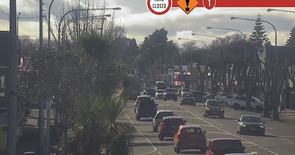 Smell of gas closes section of SH1 through Levin