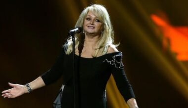 Total Eclipse of the Heart singer Bonnie Tyler dies aged 75