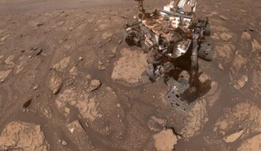 In a 3.5-billion-year-old clay-rich rock from Gale Crater, NASA’s Curiosity rover identified 21 carbon-based molecules — including a nitrogen-bearing ring structure linked to the chemistry that can precede RNA and DNA — showing that ancient Martian sediments can preserve surprisingly complex organic chemistry for billions of years.