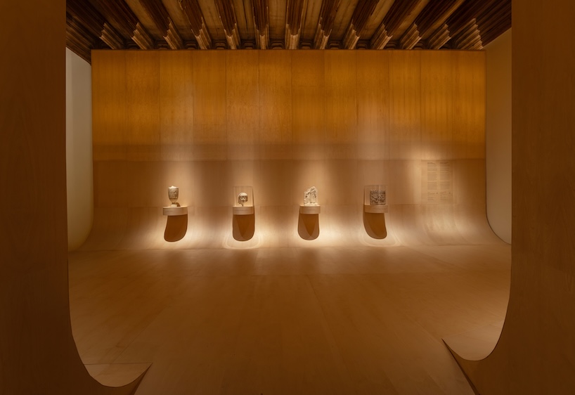 spatial foldings at the antiquity exhibition designed by narchitektura 1