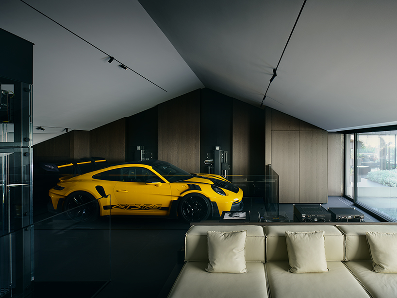 the silence of speed by alessandro isola 10