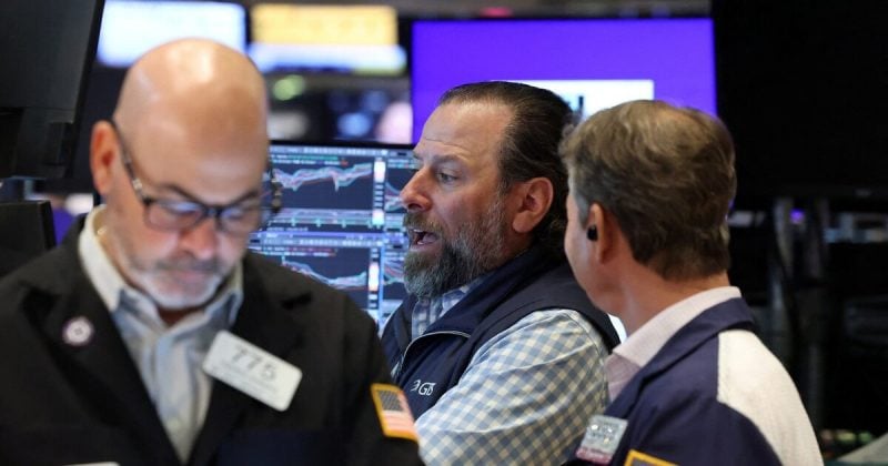 Bond traders pay highest premiums since March to hedge against rising yields