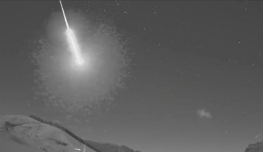 Another 'really beautiful' fireball seen streaking across North Island skies