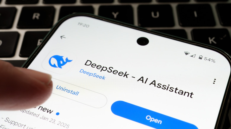 A person pressing the uninstall button for the Deepseek AI app on an Android phone.
