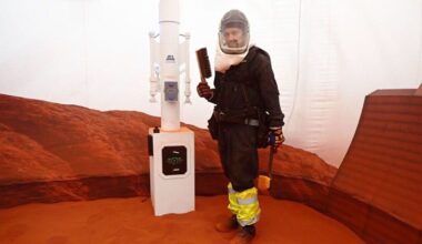 Sick of Earth? NASA recruiting volunteers for yearlong Moon and Mars simulation