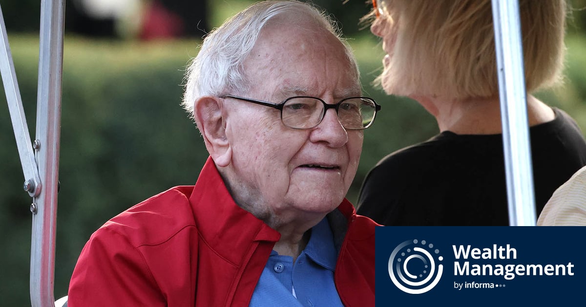 Buffett to Give Away Berkshire Stake by 2034