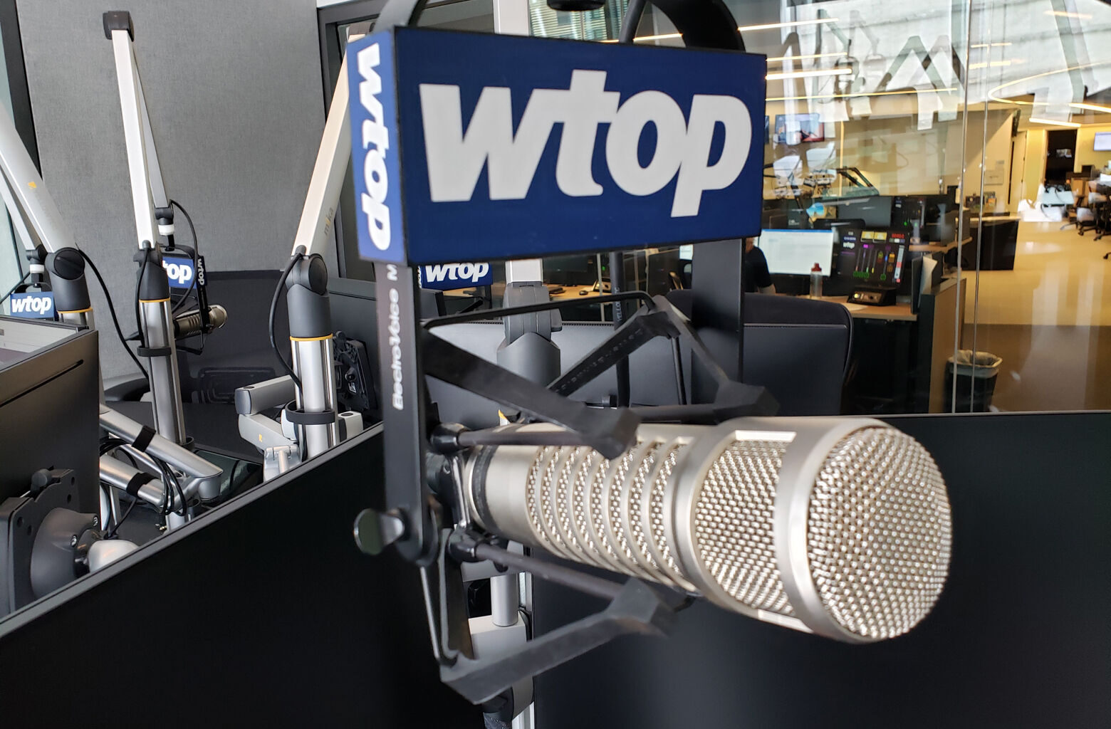WTOP to lease 103.9 FM to K-LOVE