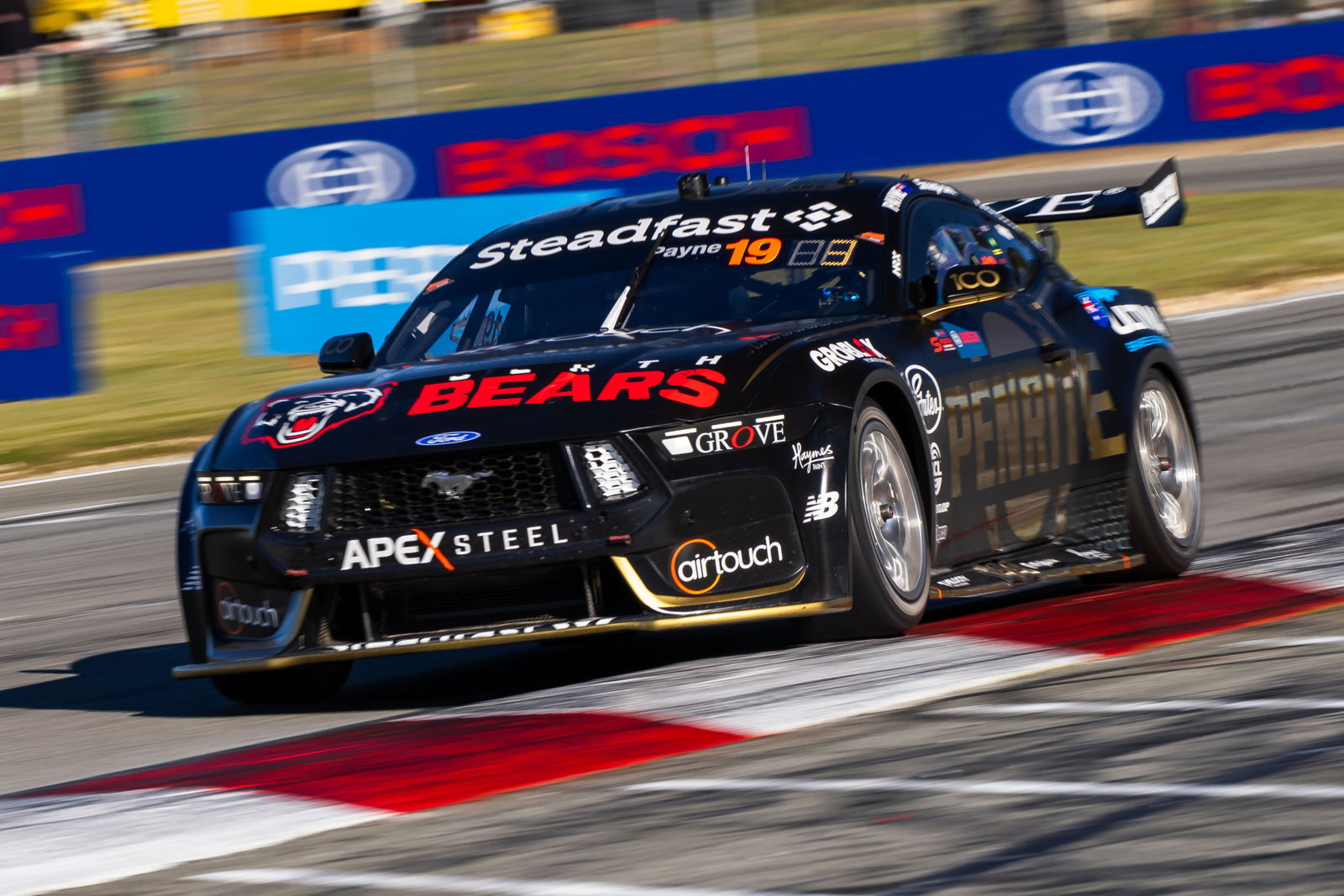 Payne wins wild Perth opener as Allen and Kostecki clash