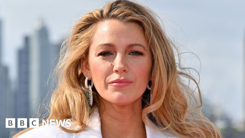 Blake Lively awarded $400,000 of $8m she claimed for legal fees in Baldoni battle - BBC