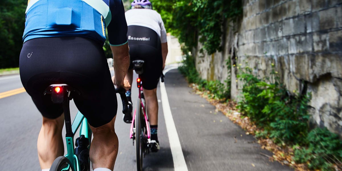 Cycling for Weight Loss: Benefits, Workouts, and Nutrition Tips