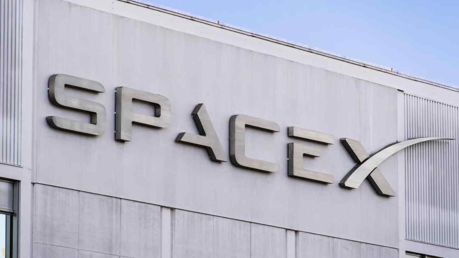 $1,000 invested in SpaceX stock two months ago is now worth