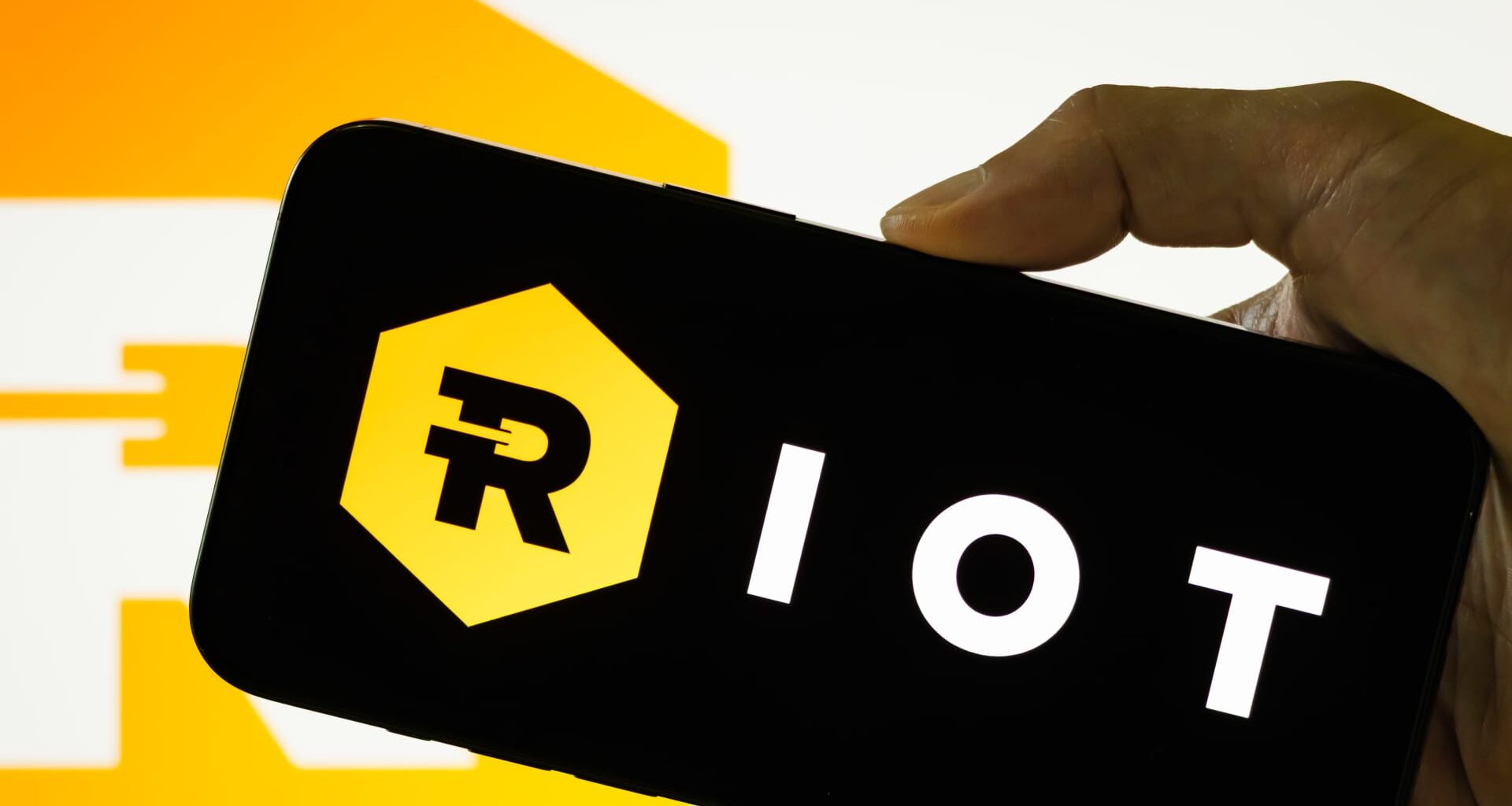 Riot Platforms signs Anthropic deal as miners shift to AI infrastructure