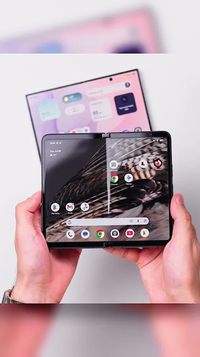 Galaxy Z Fold 8 vs Pixel Fold - YouTube