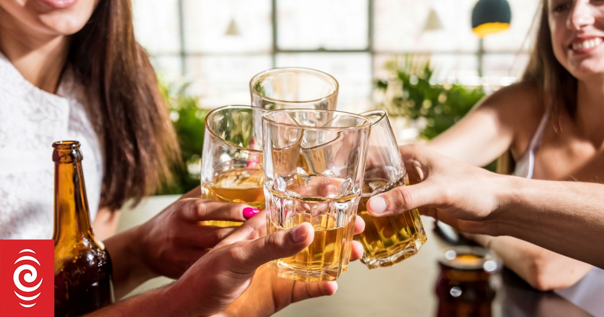 Could a tax cut for pubs work in New Zealand? 