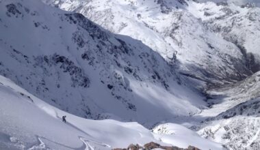 What are New Zealand’s Club Ski Fields?