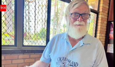 At age 5, Colin Limpus watched his family collect turtle eggs for food; he later devoted more than 50 years to protecting them | World News