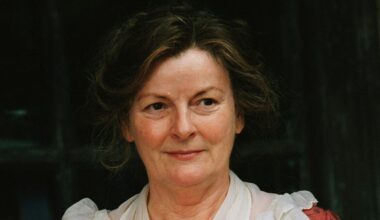 "Wonderful" period drama with Brenda Blethyn is the "perfect" movie to watch tonight