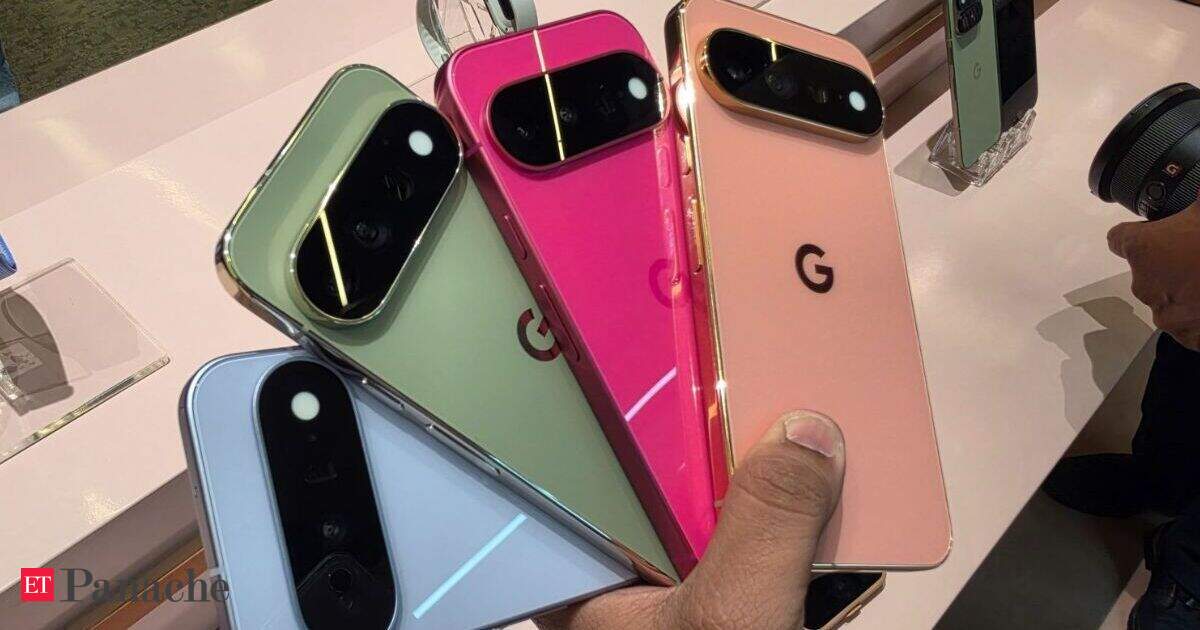 The Smartphone Is Not Going Away Yet: Google Exec on AI Devices and the Future of Computing