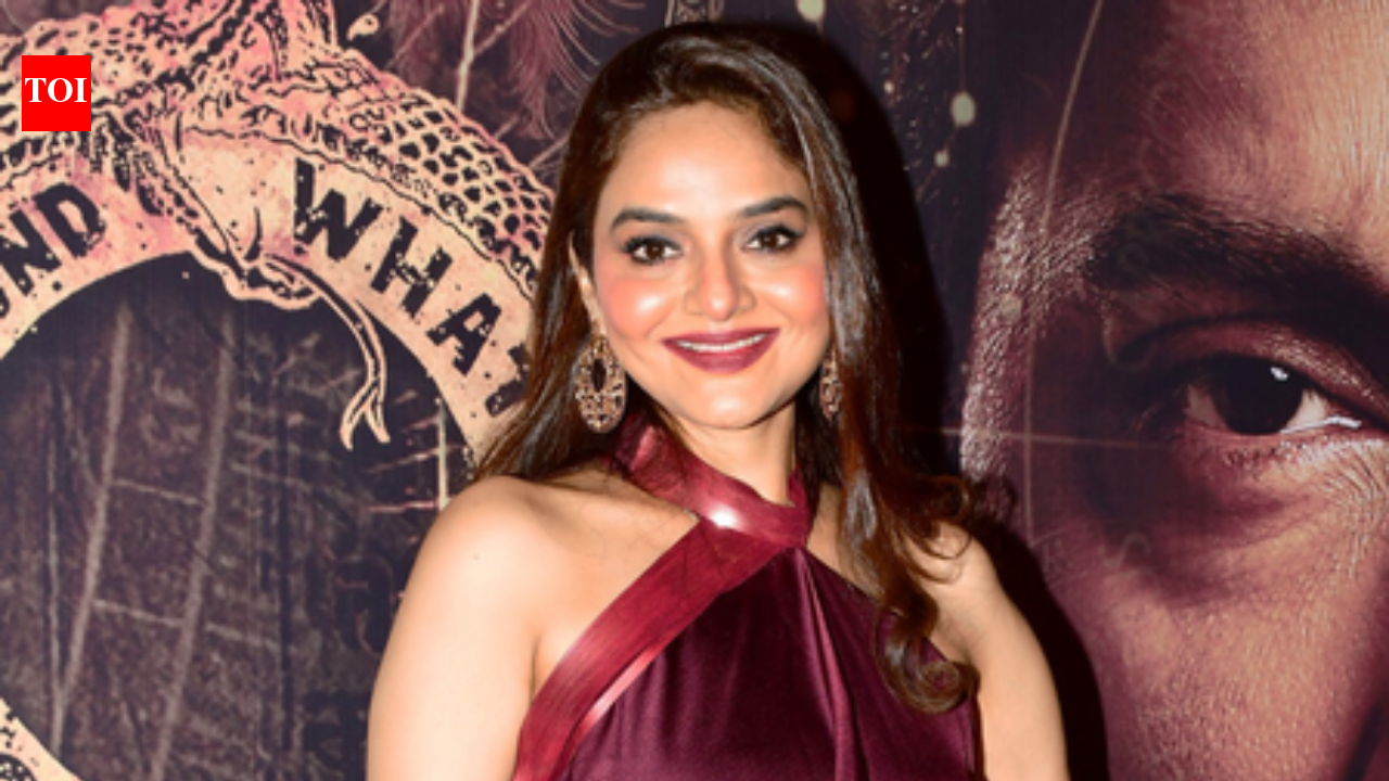 Madhoo recalls Hema Malini going to parliament a day after Esha Deol’s wedding; says, ‘She carries on with life’
