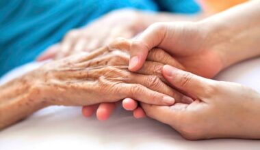 Report calls for action over creaking aged care model