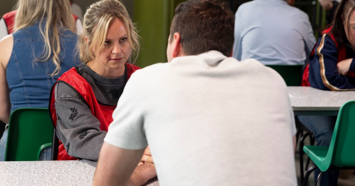 Coronation Street airs fresh dilemma for imprisoned Sarah Platt