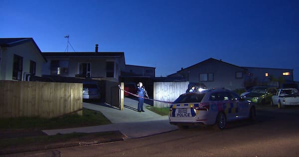 Manhunt underway after two die in South Auckland incident