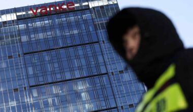 Vanke losses widen as Chinese cities roll out new property measures
