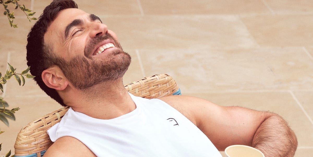 Brett Goldstein, 46, Wanted More Muscle to Star Alongside J-Lo – So His Trainer Made Him Lift Heavier