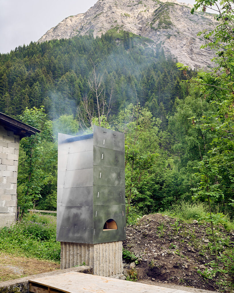 A small piece of architecture that connects local building traditions with collective use