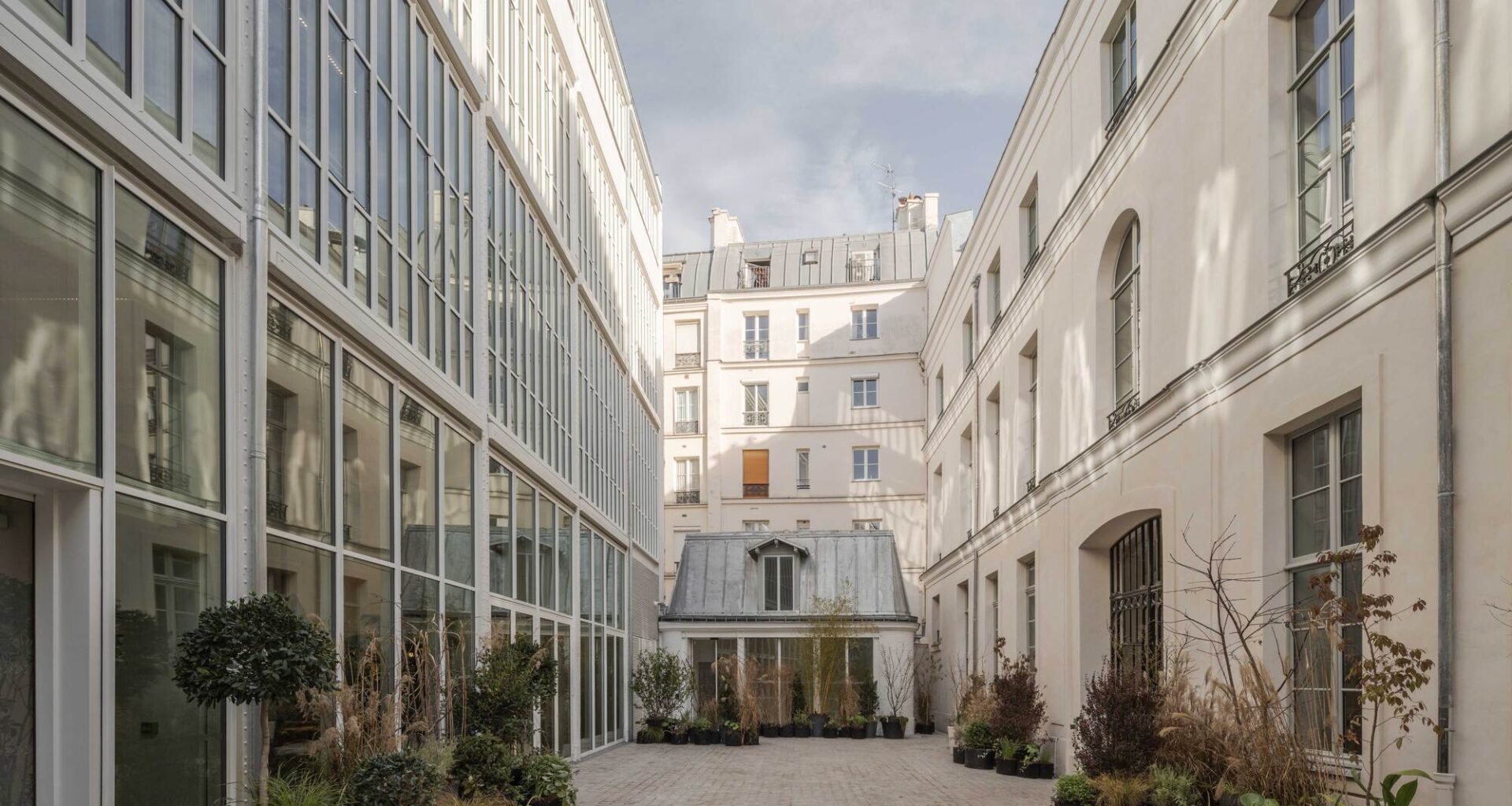 Rue Pavée, renovation project for a complex of historic buildings in Paris / MARS Architectes