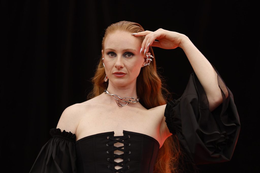 Vera Blue covers Radiohead's 'Creep' for triple j's Like A Version