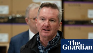 No special carve-out for states using fossil fuel to power datacentres, Chris Bowen insists, despite new conditions | Datacentres - Australia