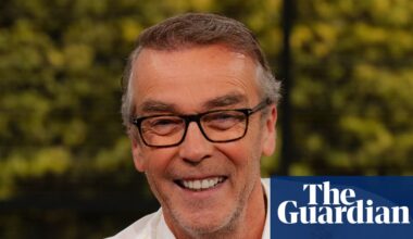 Post your questions for John Hannah | Movies