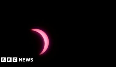 Photos show rare solar eclipse in Yorkshire - BBC
