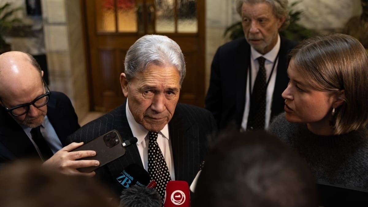 New Zealand places further sanctions against Russia supporters