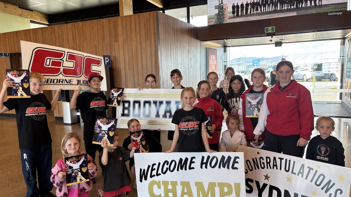 Commonwealth Games gold medalist Sydnee Andrews gets warm Gisborne welcome