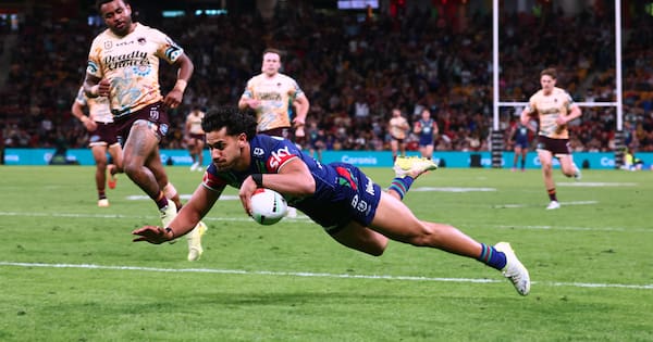 Metcalf, Walsh injured as Warriors thrash Broncos