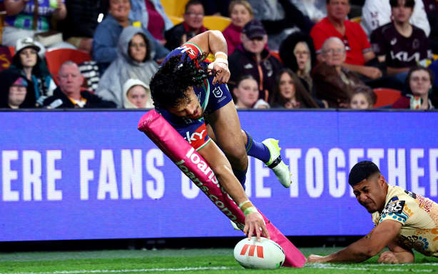 Dallin Watene-Zelezniak  of the Warriors scores a try during the Brisbane Broncos v NZ Warriors, round 24 rugby league match of the NRL Telstra Premiership at Suncorp Stadium, Brisbane, Australia on Saturday 15 August 2026.
Photo: Jason O’Brien / Photosport