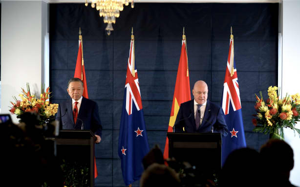 Prime Minister Christopher Luxon speaking alongside Vietnamese President To Lam.