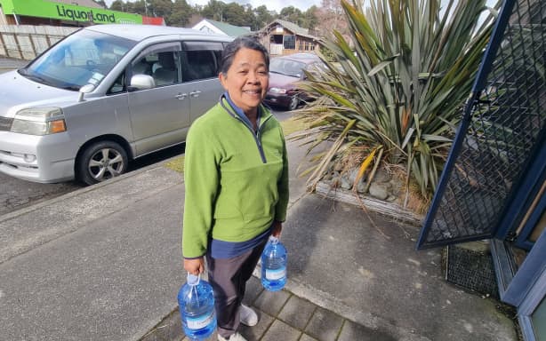 Water supplies to Ohakune were turned off after last month's earthquake near Taumarunui likely damaged a major water pipeline. The town's water reservoir is down to 12 percent.