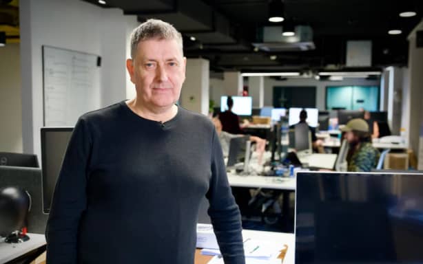 Mr Simpson-Young says AI agents might choose methods their users did not explicitly ask for or expect. (ABC News: Chris Taylor)