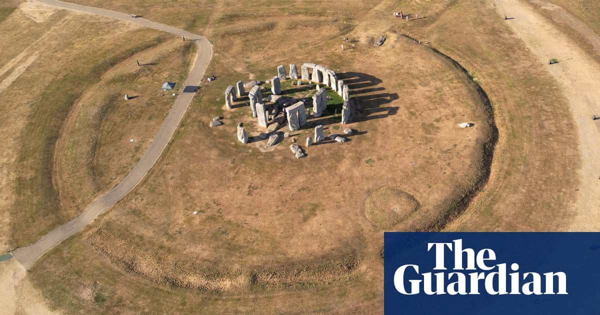 Relentless UK heatwaves turn ‘green and pleasant land’ brown | Drought