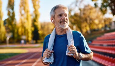 I asked an expert who works with seniors for 5 standing bodyweight exercises to build full-body strength and mobility: Here’s what he said