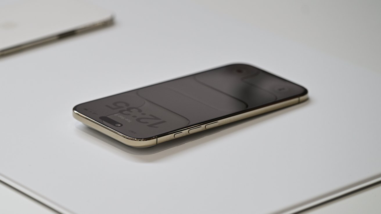 Glass-heavy iPhone 20 will borrow from the iPhone Air
