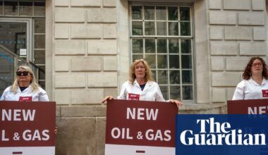 Climate damage would obliterate any economic benefits of new North Sea fields, analysis shows | Fossil fuels