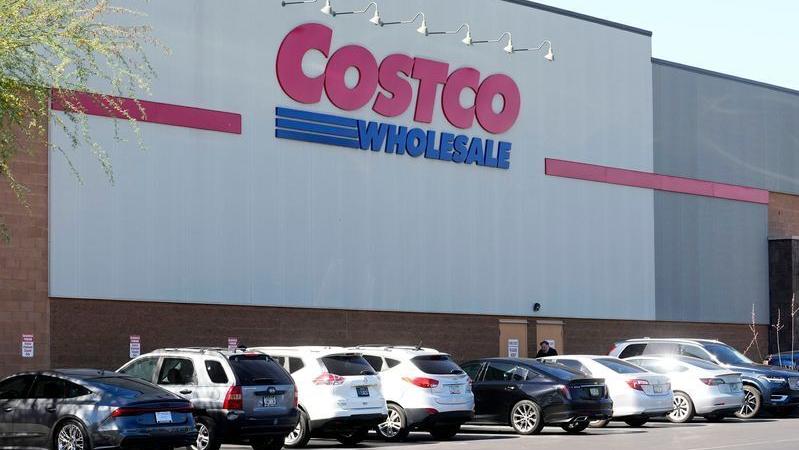 Costco's latest deal: Get Medicare with that $1.50 hot dog and soda