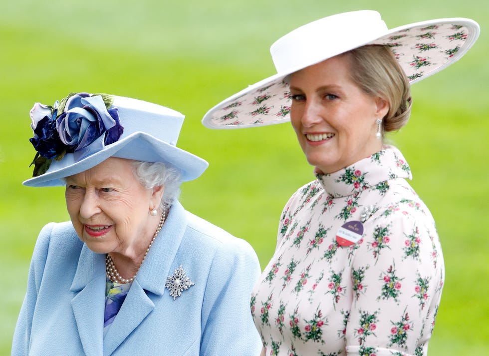 Royal Ascot 2019 - Day One ascot, united kingdom june 18: (embargoed for publication in uk newspapers until 24 hours after create date and time) queen elizabeth ii (wearing her sapphire jubilee snowflake brooch, designed by jewellers hillberg berk, which she received from the governor general of canada david johnston in 2017 to mark her sapphire jubilee) and sophie, countess of wessex attend day one of royal ascot at ascot racecourse on june 18, 2019 in ascot, england. (photo by max mumby/indigo/getty images)