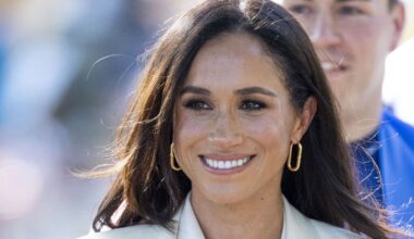 Meghan Markle savaged over ‘humiliating PR stunt’ as acting career ‘in | Royal | News