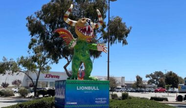 Salinas becomes an art gallery with sculptures inspired by Mexican culture around town