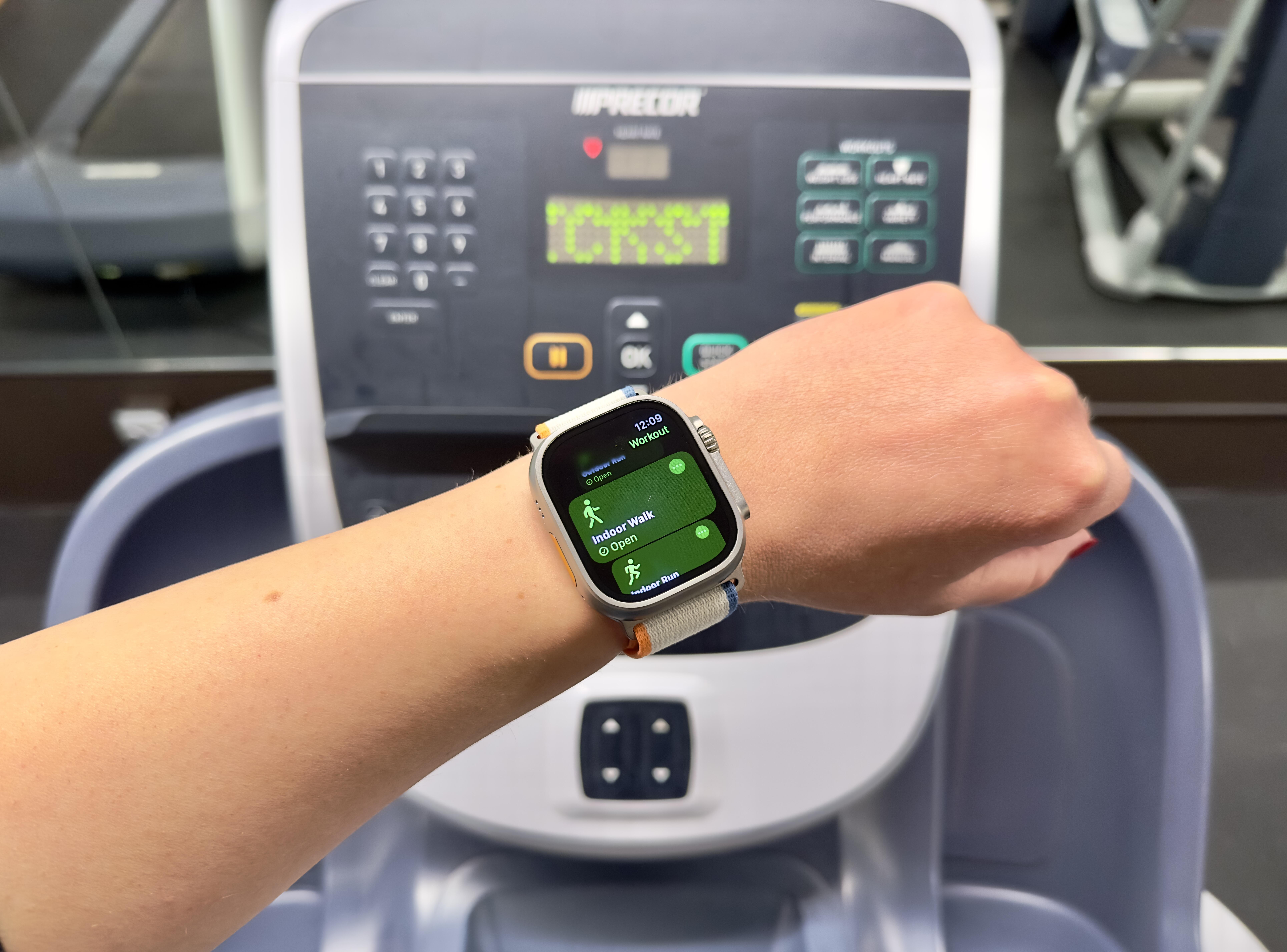 Apple Watch Ultra 2 showing exercise recording options